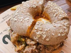 -Catch Bagel(芳草地店)