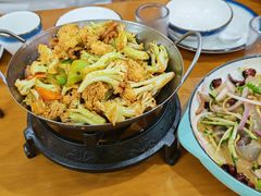 -鹤乡东北菜(崮山路店)