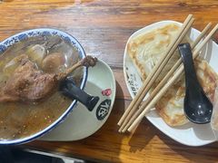 -叶新小吃店(来凤小区总店)