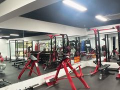 -坚果健身24小时工作室(定西路店)
