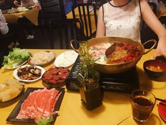 -江湖餐厅–重庆九宫格老火锅