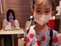 -麦当劳(汉口火车站候车室店)