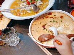 -川流不息·地道川菜·小龙虾(松东路店)