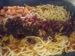 -川渝窈妹纸包鱼·齐齐哈尔烤肉