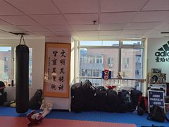 -adidas壹跆运动馆(世纪经贸大厦店)