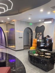 -TOP HAIR SALON