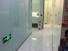 -岳辰齿科(浦东长泰店)