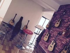 -八度音乐吉他教室(汉广店)