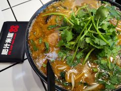 -肥汁米蘭香港米线(长宁来福士店)