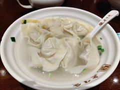 刀鱼馄饨-老半斋(福州路店)