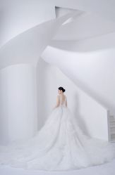 -予白婚纱礼服馆