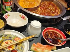 -沸炉重庆老火锅(军事博物馆店)