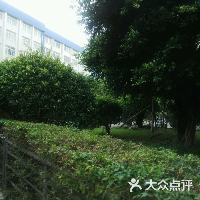 平潭翰英中学校门图片