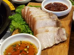 菜包肉-Dombe豚(黑猪肉街店)