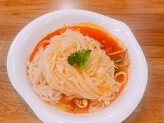 秦镇凉皮-陕老顺肉夹馍油泼面(湖东店)