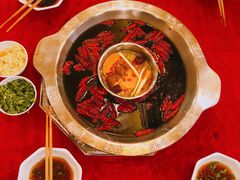 -山城年华老火锅(玉林店)