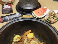 -万里闯关东铁锅炖菜馆(高新旗舰店)