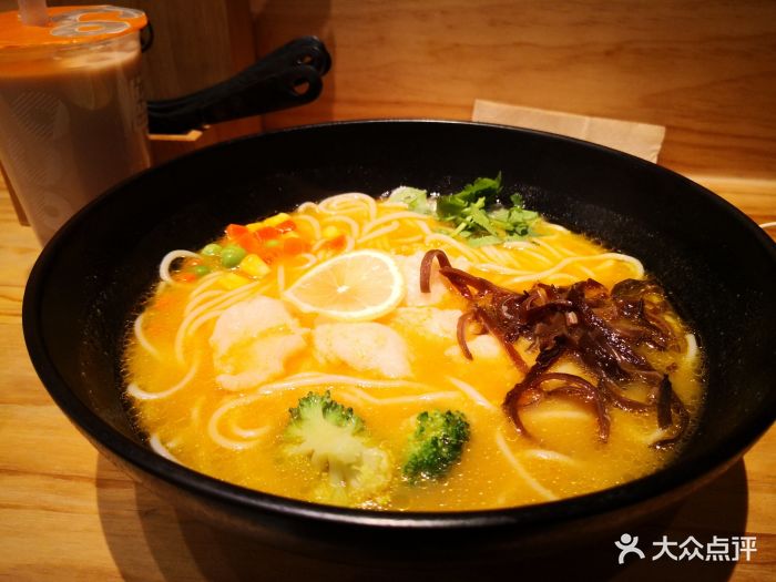 云味馆过桥米线(宝能allcity购物中心店)酸汤柠檬鱼图片 - 第1张