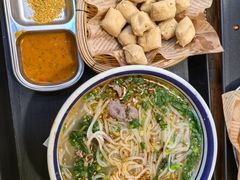 -云阿蛮云南生烫牛肉米线(奉贤路店)