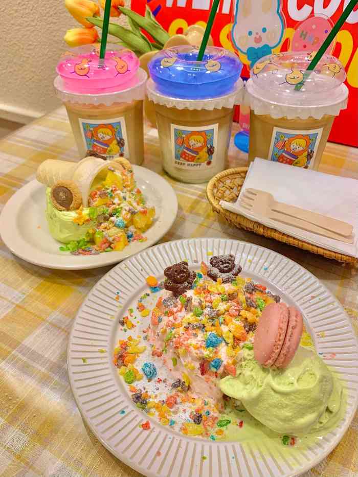 la fleur patisserie 花甜手作甜品(南城店)-"店很好找,但店内很小