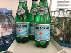 -目艮眼镜SHOWROOM(品牌集合店)