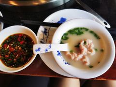 -老来福·非遗酸汤兔(凯旋路店)