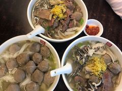 -潮镇老尾牛杂(环城西路店)