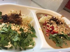 -百品聚旋转火锅(万德庄店)