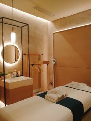 -苑苑vbeauty科技美容SPA