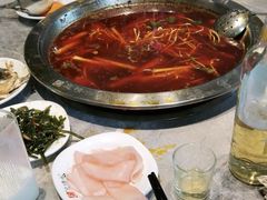-忘情水鱼头·鲜鱼火锅(滨江中路店)