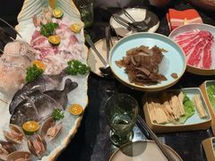-雾山韩式烤肉·海南糟粕&椰子鸡火锅·海景餐厅(三亚绿发山海天JW万豪酒店)