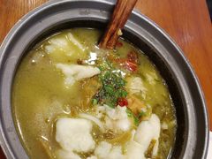 -周鱼小馆石锅酸菜鱼(活力汇店)