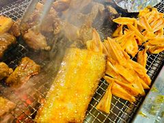 -马路牙子地桌烤肉(工体店)