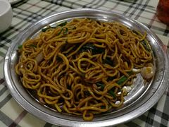 -布尔津河堤夜市