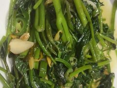 青二荆条炒红薯尖-眉州东坡(国贸店)
