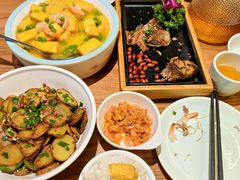 -自己人·宜昌菜(水悦城店)