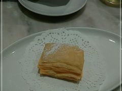 -香港百合居(LCM置汇旭辉广场店)