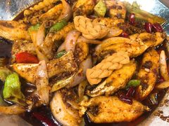 -休记光头香辣蟹干锅店(衣冠庙店)