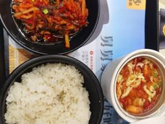 鱼香肉丝饭-老娘舅(杭州地铁凤起路站店)
