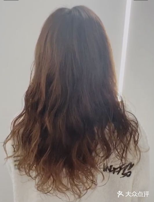 MYYF SALON烫发染发图片