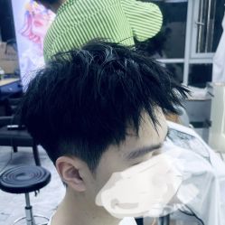 -藤野造型烫发染发