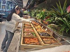-金滏山·烤肉海鲜火锅自助(襄阳万达店)