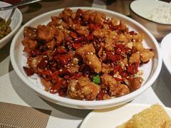 -湘西小馆(滨河路店)