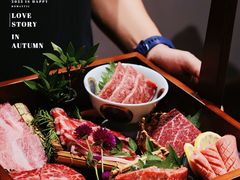 -山川小町·极番烧肉(新地假日广场店)