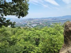 -灵岩山风景区