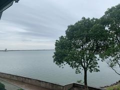 -上海滴水湖皇冠假日酒店