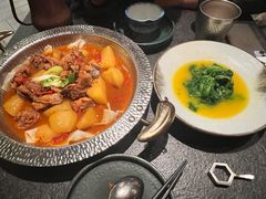 沙湾原始大盘鸡-丝路金桃·新疆菜(徐汇店)