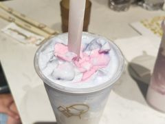 -喜茶(迪士尼小镇·平行宇宙店)