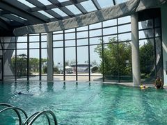 -上海滴水湖皇冠假日酒店