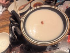 -老牌坊云南鱼豆花火锅(爱建店)